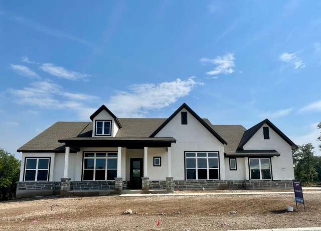 Property at 194 Christian, Castroville, TX 78009, 4 beds, 3 baths
