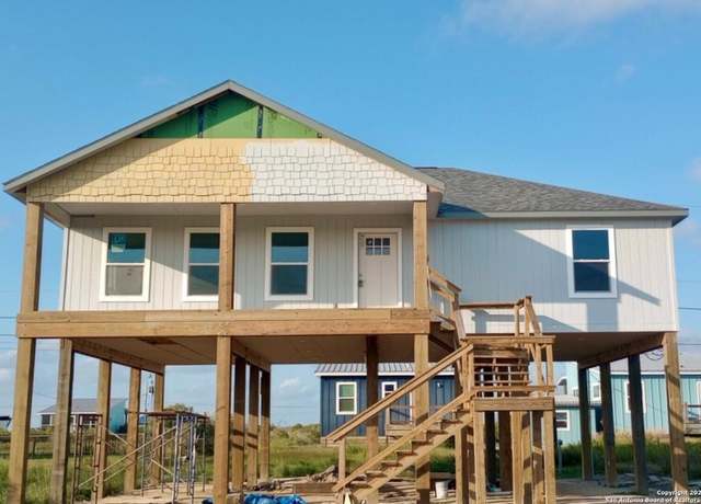 Property at 380 W Live Oak Ln, Rockport, TX 78382, 3 beds, 2 baths
