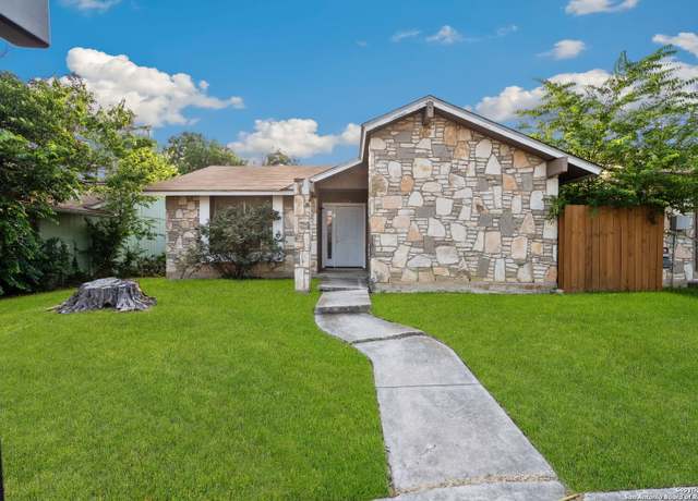 Property at 1324 Longmont, San Antonio, TX 78245, 2 beds, 1 bath