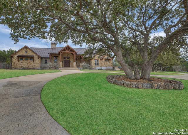 Property at 651 River Chase Dr, New Braunfels, TX 78132, 3 beds, 2.5 baths