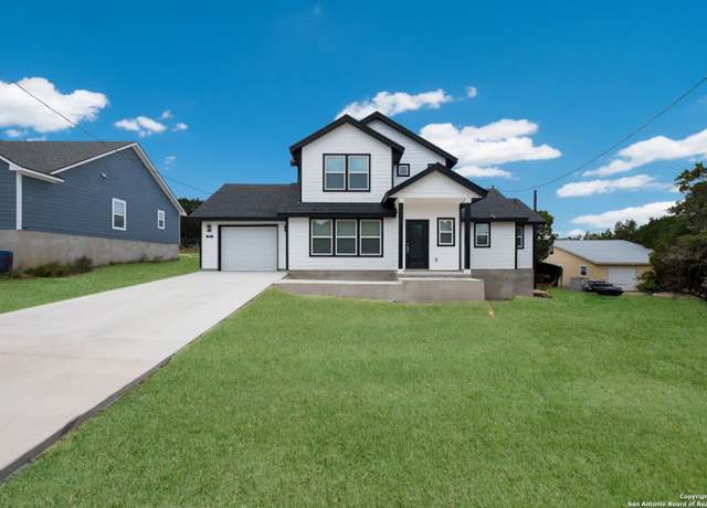 Property at 122 Hi Vw, Lakehills, TX 78063, 3 beds, 2.5 baths