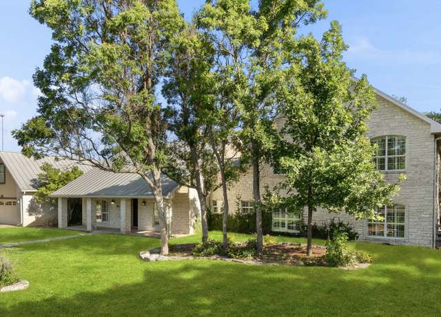 Property at 1031 Bluebell Rd, Kerrville, TX 78028, 4 beds, 4 baths