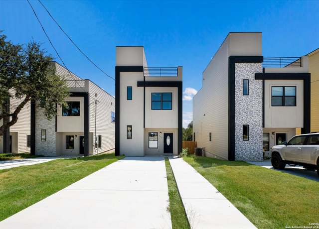Property at 656 Canyon Circle Dr, Canyon Lake, TX 78133, 3 beds, 2.5 baths
