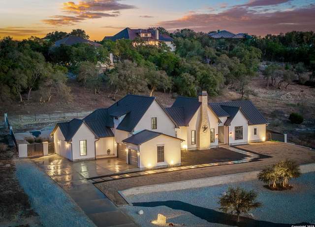 Property at 5955 Colin Rdg, New Braunfels, TX 78132, 4 beds, 4.5 baths