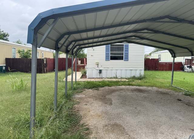 Property at 509 Maple, Jourdanton, TX 78026, 3 beds, 2 baths