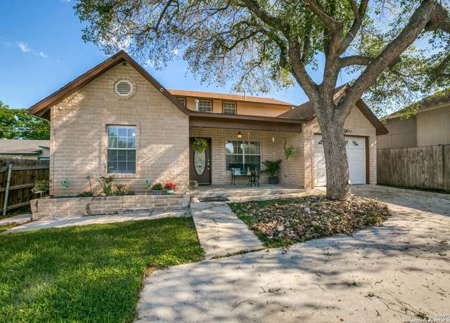 Property at 1131 Alametos, San Antonio, TX 78201-3006, 3 beds, 3 baths