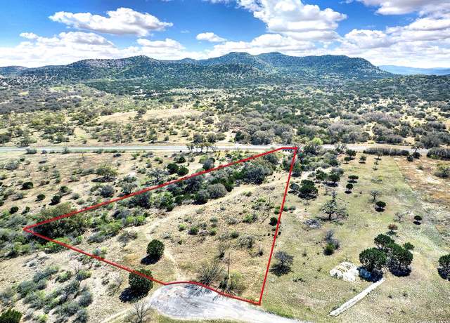 Property at 316 Robin Rd, Camp Wood, TX 78833