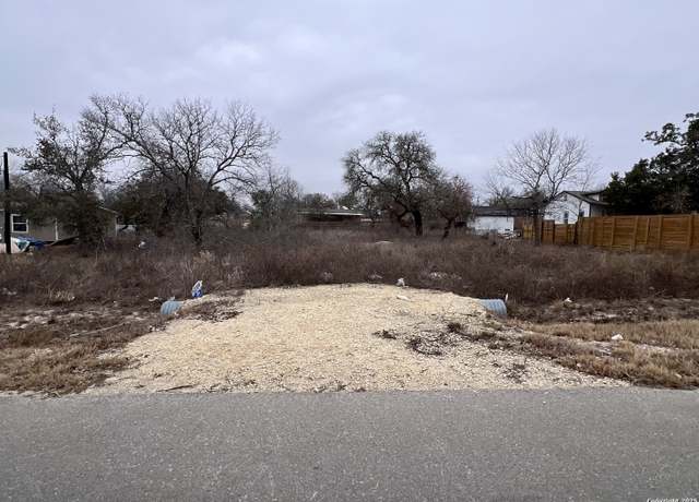 Property at 129 Sandy Ridge Dr, Poteet, TX 78065-4799