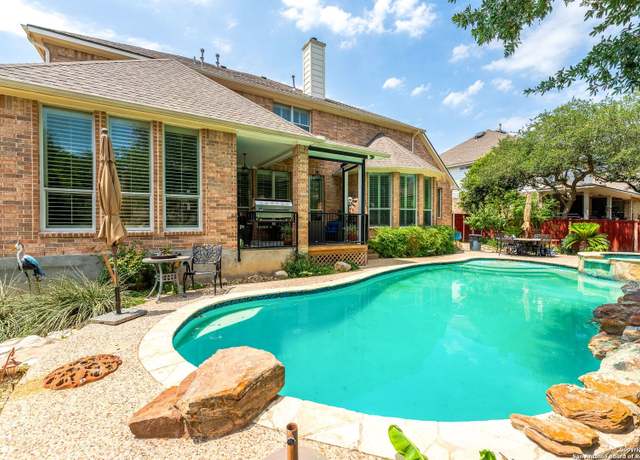 Property at 122 Stonewall Bnd, San Antonio, TX 78256-1637, 5 beds, 4.5 baths