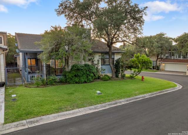 Property at 29349 Ridgeview Trl, Boerne, TX 78015, 2 beds, 2 baths