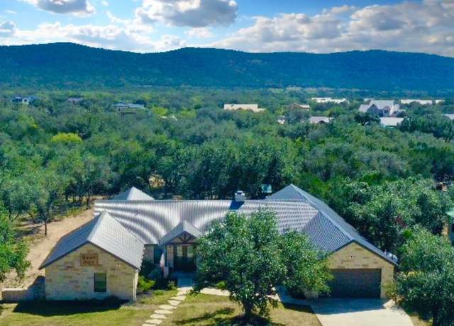 Property at 1723 Mountain Valley Dr, Concan, TX 78838, 6 beds, 6.5 baths