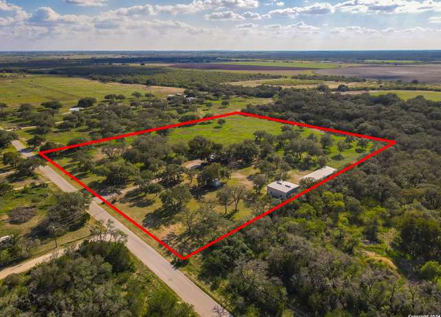 Property at 2401 County Road 343, Hondo, TX 78861-6507, 2 beds, 2 baths