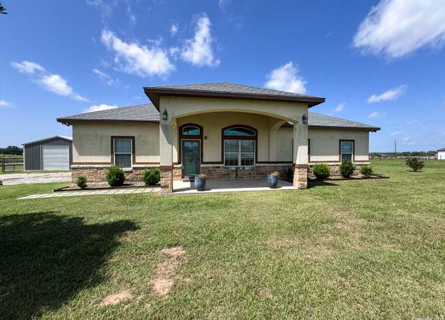 Property at 7286 Elm Crk, Seguin, TX 78155, 4 beds, 2 baths
