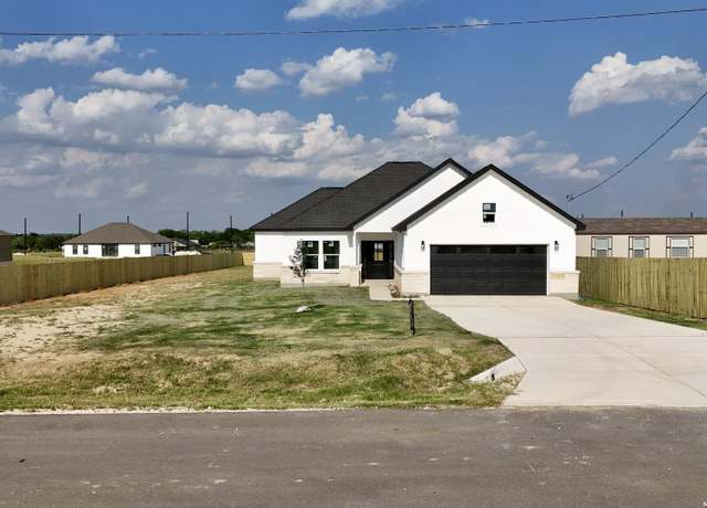 Property at 17114 Laguna Seca Dr, Atascosa, TX 78002, 3 beds, 2 baths