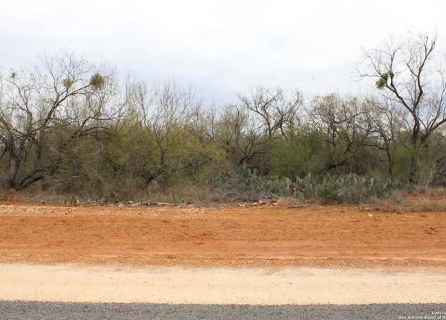 Property at 3435 County Road/main St, Pearsall, TX 78061