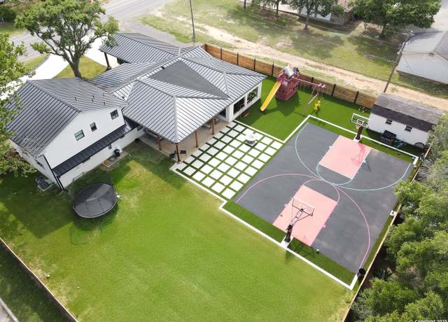 Property at 134 School, Poteet, TX 78065, 5 beds, 4 baths