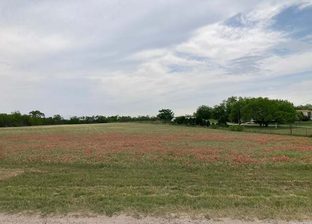 Property at 1 County RD # 163, Elmendorf, TX 78112