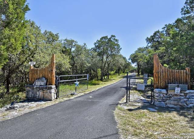 Property at 28764 Sierra Dr, New Braunfels, TX 78132-2626, 2 beds, 2 baths