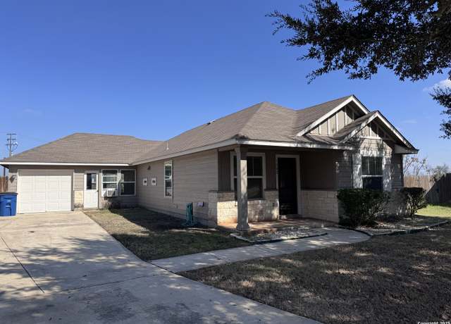 Property at 1002 Birdsong Ln, New Braunfels, TX 78130-2499, 3 beds, 2 baths
