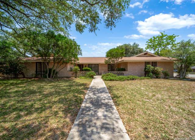 Property at 402 Waycrest, Windcrest, TX 78239, 3 beds, 2.5 baths