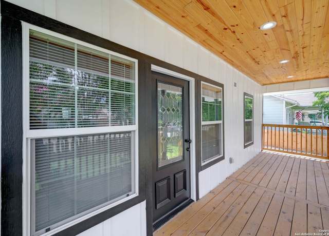 Property at 111 Bailey, San Antonio, TX 78210, 4 beds, 3 baths