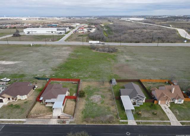 Property at 5915 Wayview St, San Antonio, TX 78220