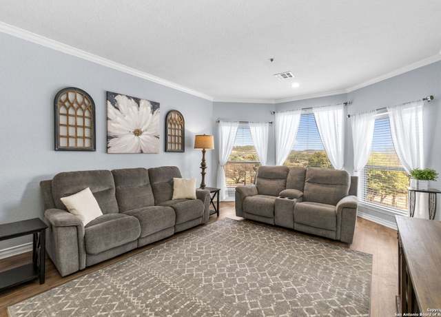 Property at 20 Tapatio Dr E #101, Boerne, TX 78006, 2 beds, 2 baths