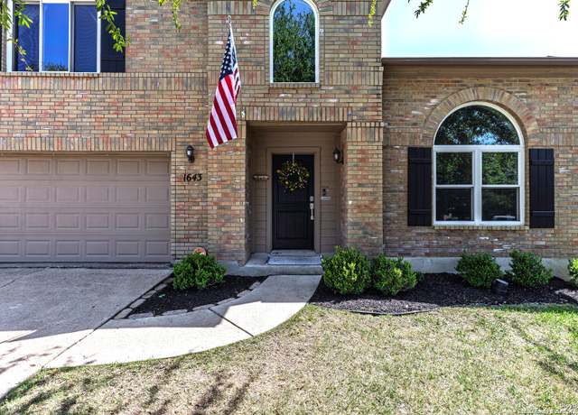 Property at 1643 Sunnycrest, New Braunfels, TX 78130, 4 beds, 2.5 baths