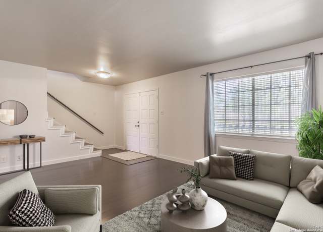 Property at 6746 Crown Rdg, San Antonio, TX 78239-1512, 3 beds, 2.5 baths