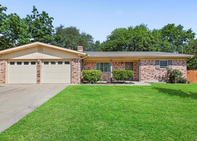 Property at 1650 Gardenia, New Braunfels, TX 78130, 3 beds, 2 baths