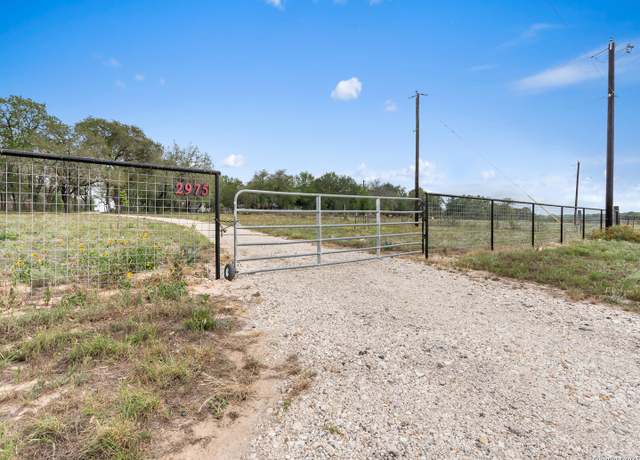 Property at 2975 County Road 120, Floresville, TX 78114