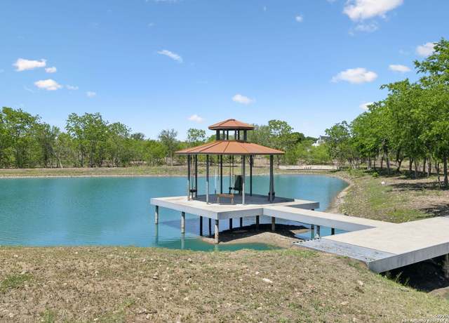 Property at 148 Lakecreek, New Braunfels, TX 78130, 5 beds, 3.5 baths