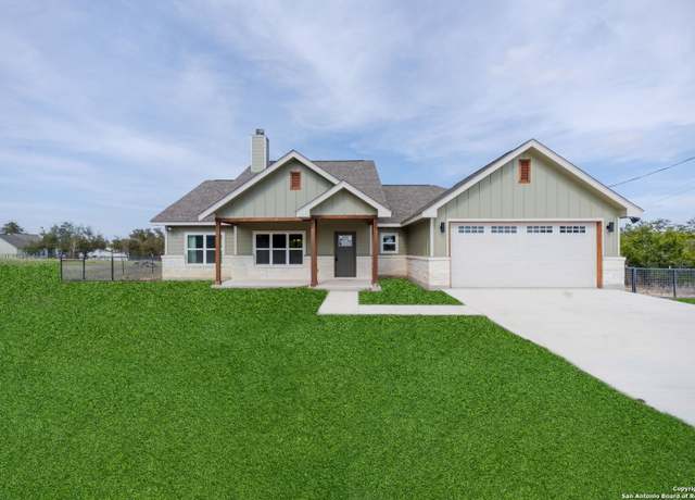 Property at 588 Primrose Path, Canyon Lake, TX 78133-2232, 3 beds, 2 baths
