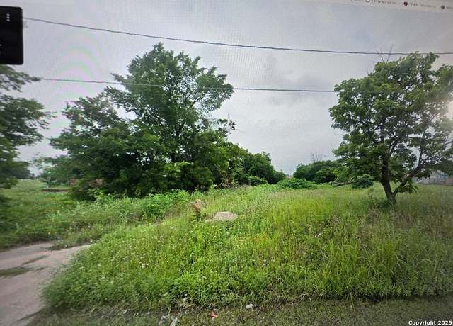 Property at 217 E 4th, TX 76567