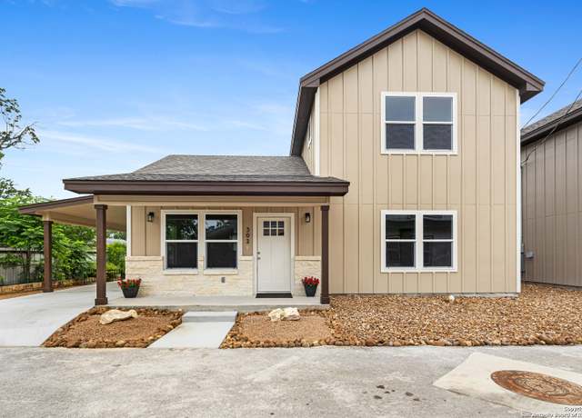 Property at 302 Riley Way, Kerrville, TX 78028, 3 beds, 2.5 baths