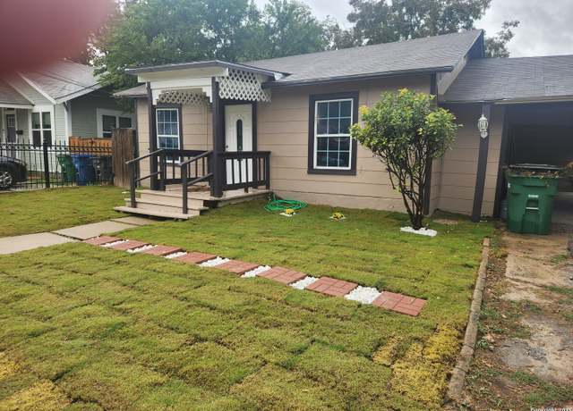 Property at 253 SW Carroll Ave, San Antonio, TX 78225, 3 beds, 2.5 baths