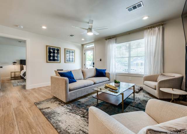 Property at 321 Saint Francis, San Antonio, TX 78204, 3 beds, 2 baths