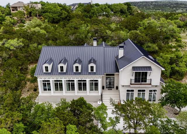 Property at 321 Bentwood Dr, Spring Branch, TX 78070, 5 beds, 5.5 baths