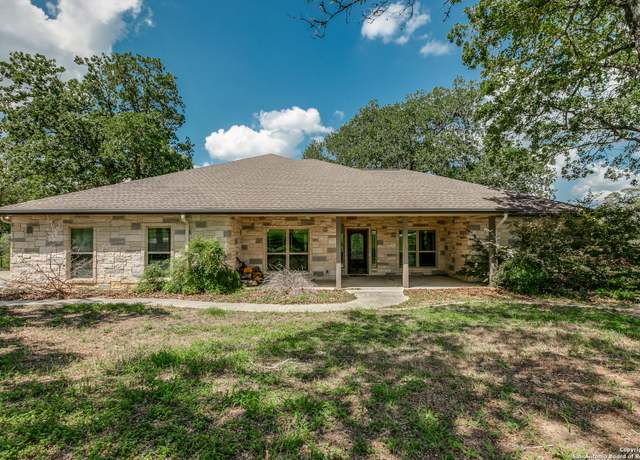 Property at 152 Legacy Vw, La Vernia, TX 78121, 3 beds, 2 baths
