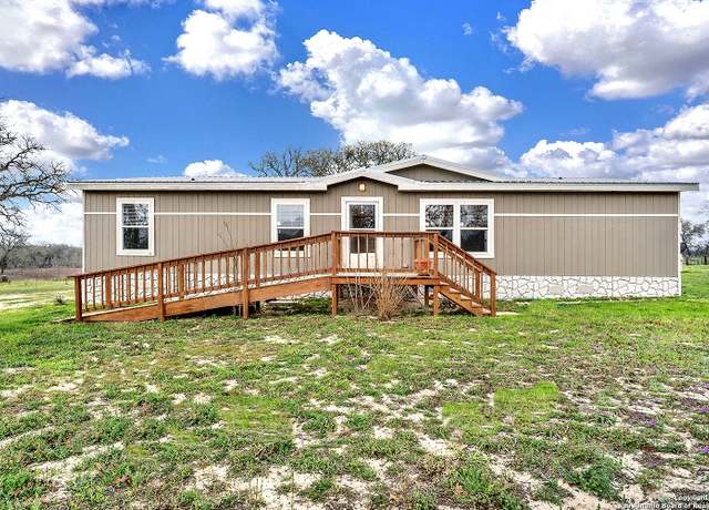 Property at 345 Shorthorn Rd, Stockdale, TX 78160, 3 beds, 2 baths