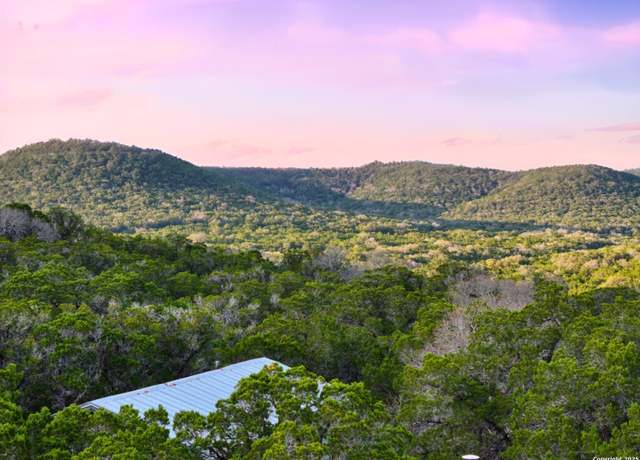 Property at 382 Windmill Hl, Pipe Creek, TX 78063, 1 bed, 1 bath