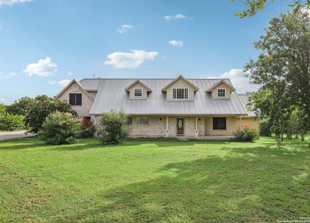 Property at 127 Oak Spgs, Seguin, TX 78155, 4 beds, 2.5 baths