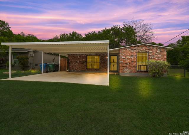 Property at 971 F St, San Antonio, TX 78220, 4 beds, 1 bath