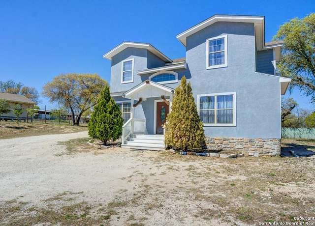 Property at 23019 Hilltop Peaks, Elmendorf, TX 78112, 5 beds, 3 baths