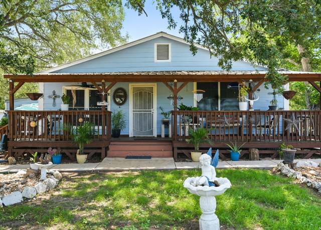 Property at 15521 E Highway 90, Kingsbury, TX 78638, 3 beds, 2 baths