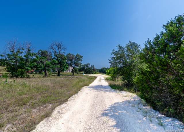 Property at 17839 State Highway 16 N, Medina, TX 78055