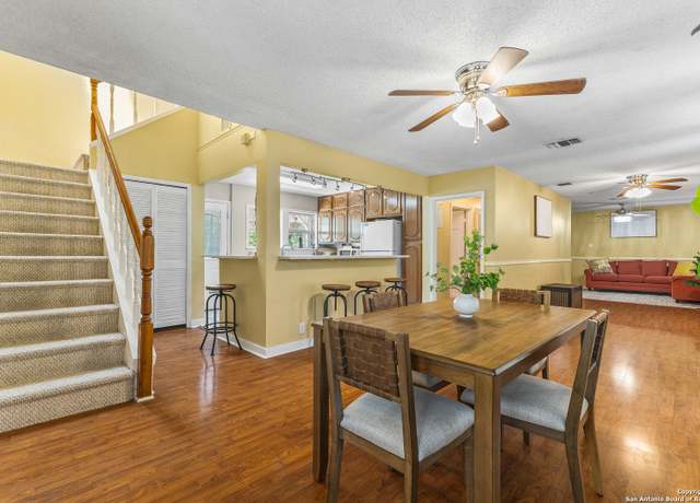 Property at 1605 W Winnipeg, San Antonio, TX 78225, 3 beds, 2 baths