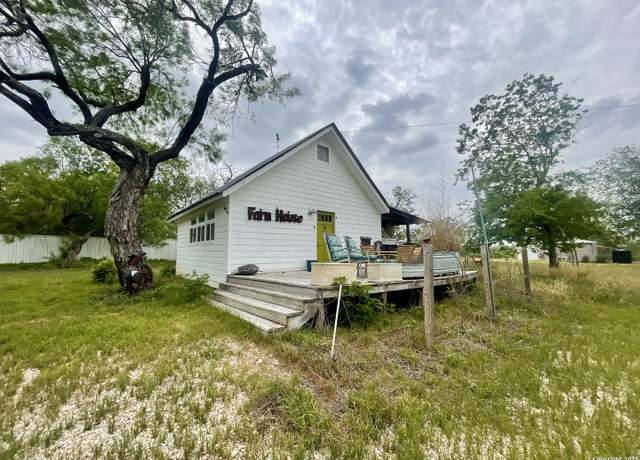 Property at 2230 Weil, Marion, TX 78124, 1 bed, 1 bath