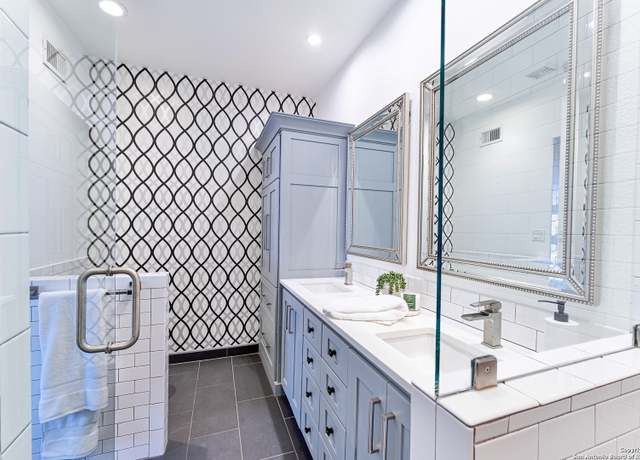 Property at 116 E French Pl, San Antonio, TX 78212, 4 beds, 2 baths