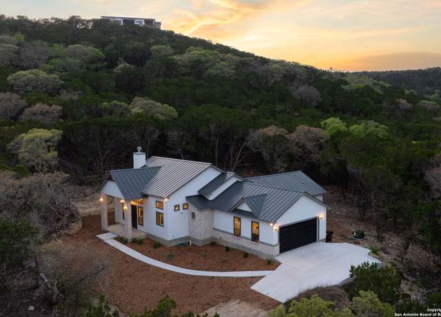 Property at 303 Pr 1733, Mico, TX 78056, 3 beds, 2.5 baths
